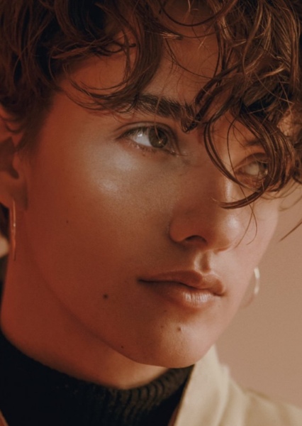 Noah Urrea photo