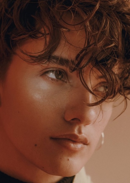 Noah Urrea photo