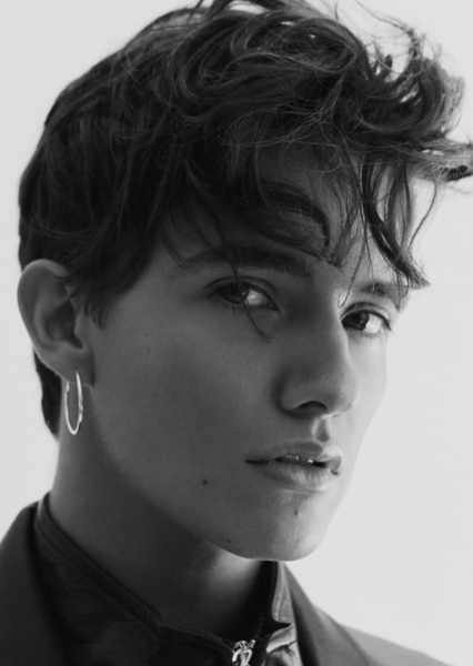Noah Urrea photo