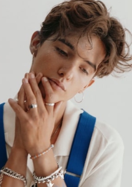 Noah Urrea photo