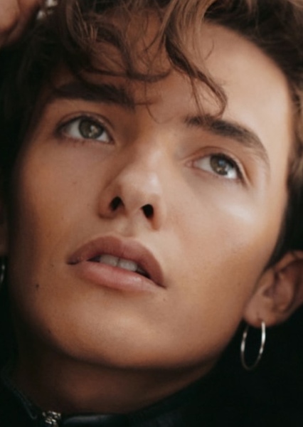 Noah Urrea photo