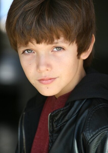 Noah Urrea photo