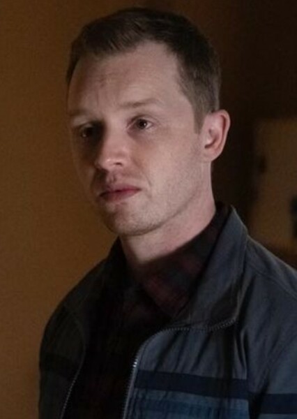 Noel Fisher photo