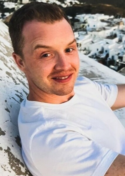 Noel Fisher photo