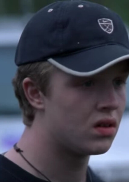 Noel Fisher photo