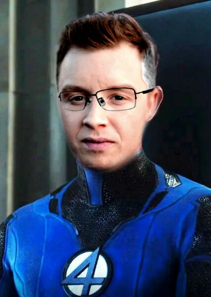 Noel Fisher photo