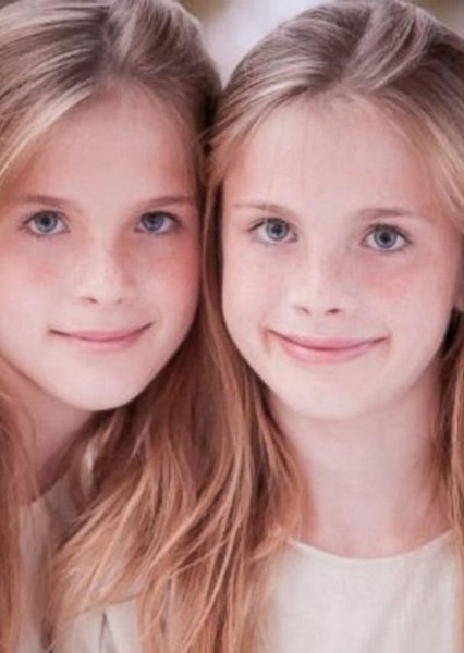 Noelle and Cali Sheldon photo