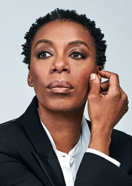 Noma Dumezweni photo