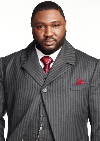 Nonso Anozie photo