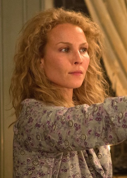 Noomi Rapace photo