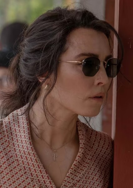 Noomi Rapace photo