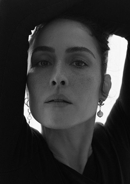 Noomi Rapace photo