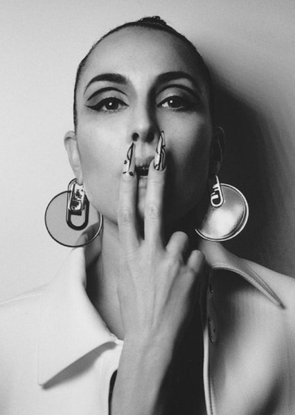 Noomi Rapace photo