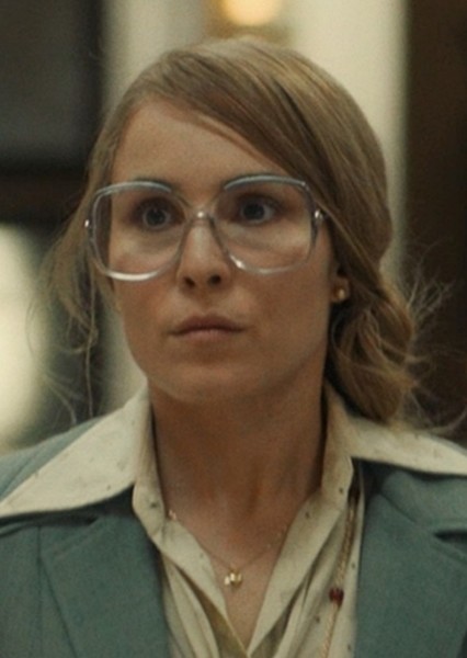 Noomi Rapace photo