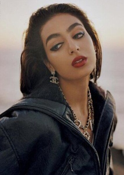 Nora Attal photo