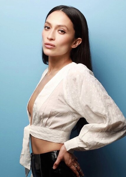 Nora Dale photo
