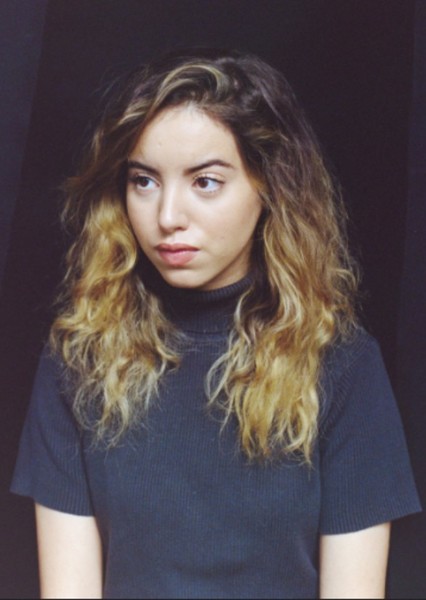 Nora Dari photo