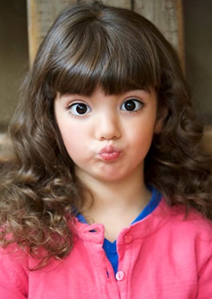 Nora Harriet photo