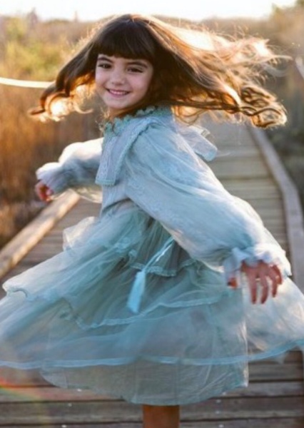 Nora Harriet photo