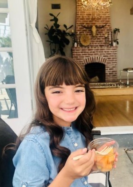 Nora Harriet photo
