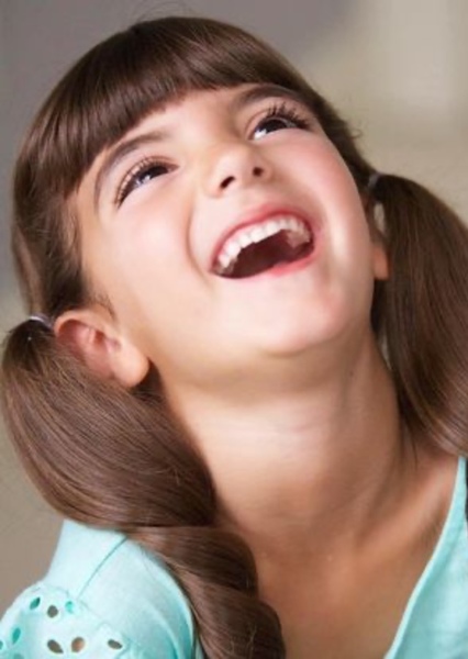 Nora Harriet photo