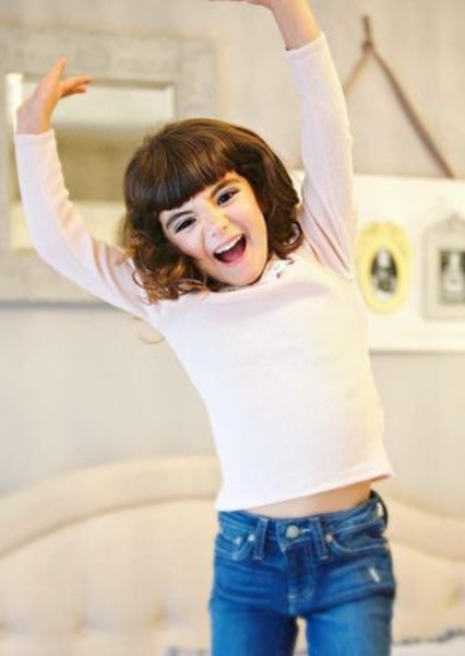 Nora Harriet photo