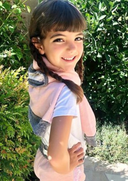 Nora Harriet photo