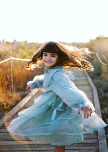 Nora Harriet photo