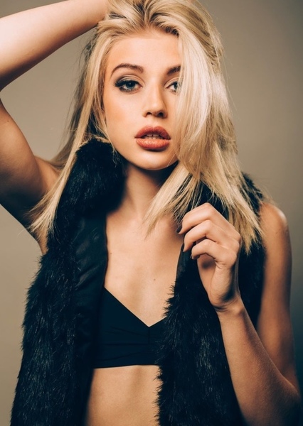 Nora O'Neil photo