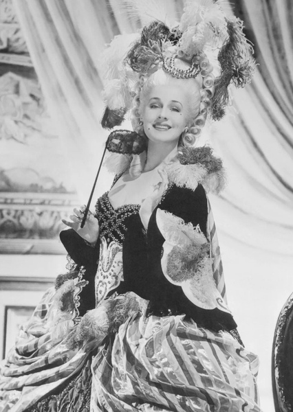 Norma Shearer photo