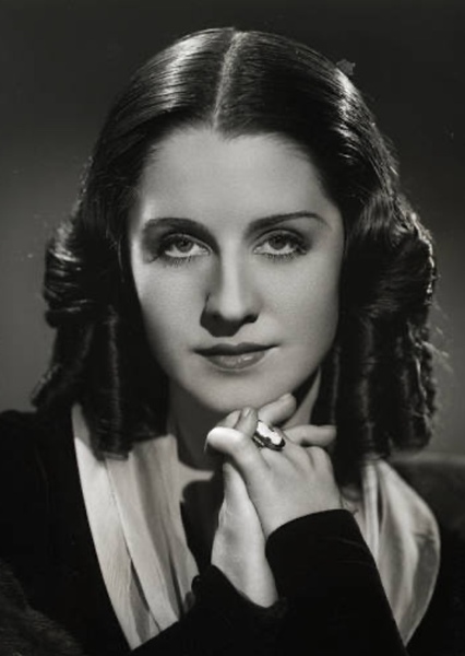 Norma Shearer photo