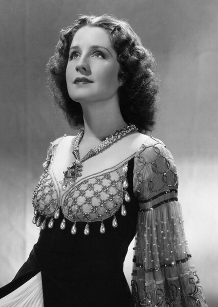 Norma Shearer photo