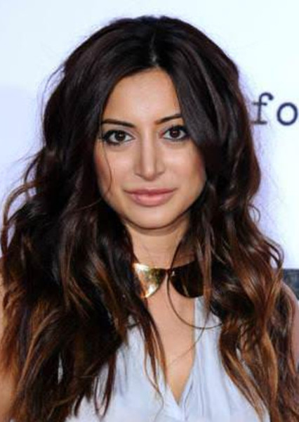 Noureen DeWulf photo