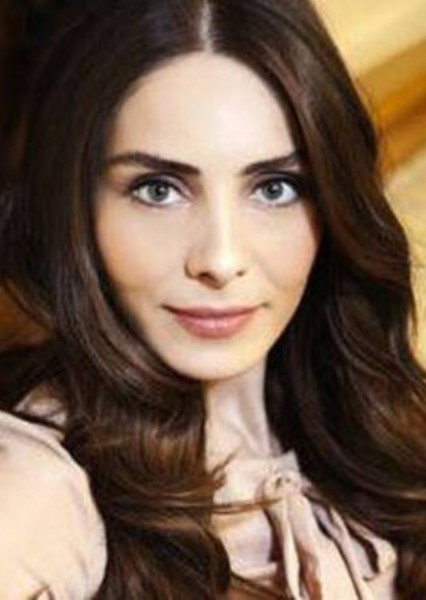 Nur Fettahoğlu photo