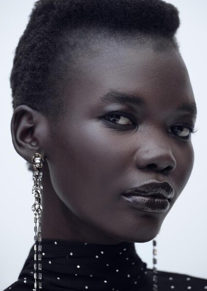 Nykhor Paul photo