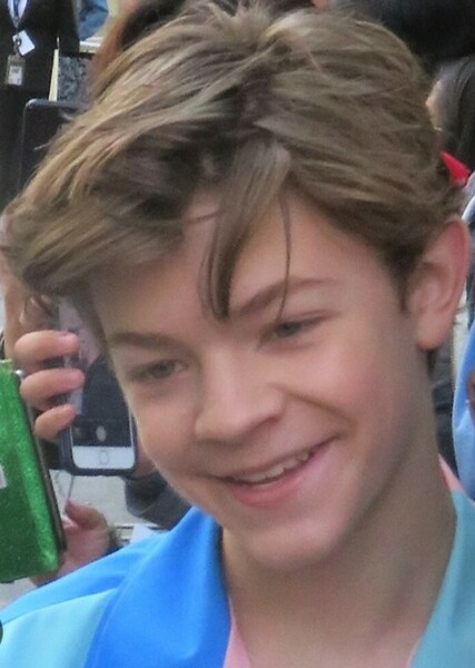 Oakes Fegley photo