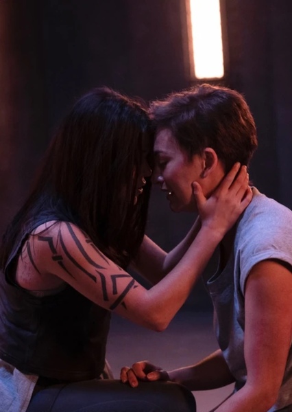 Octavia & Echo (The 100) photo