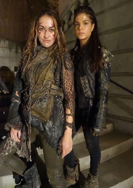 Octavia & Echo (The 100) photo