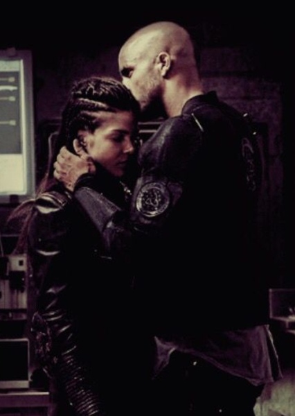 Octavia & Lincoln (The 100) photo