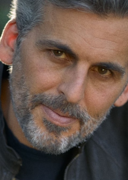 Oded Fehr photo