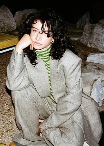 Odessa A'zion photo