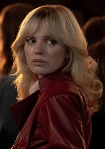 Odessa Young photo