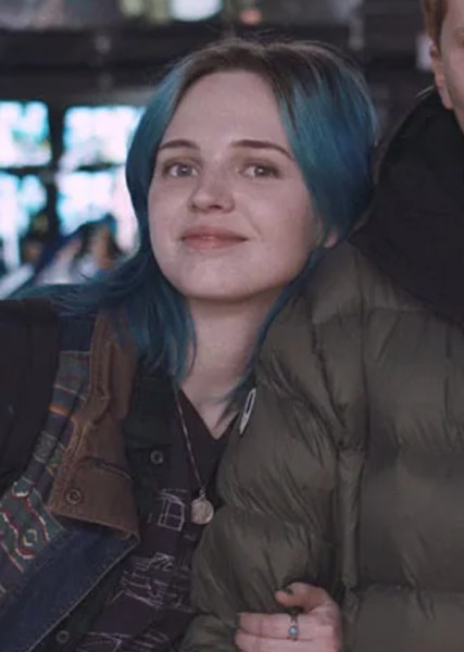 Odessa Young photo