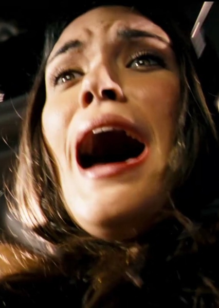 Odette Annable photo