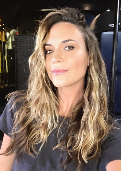 Odette Annable photo
