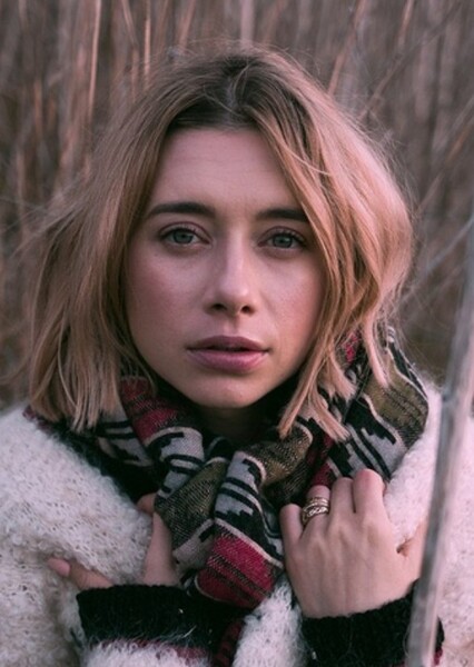 Olesya Rulin photo