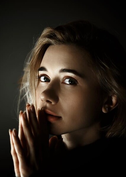Olesya Rulin photo