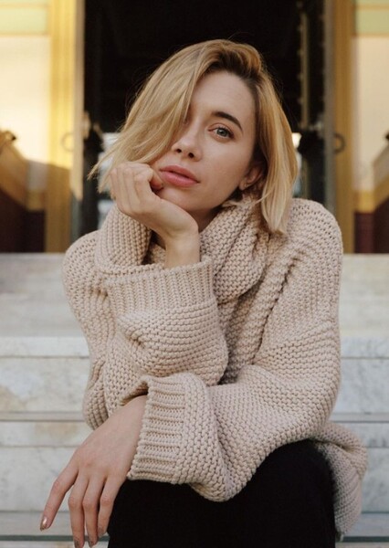Olesya Rulin photo