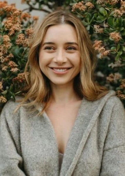 Olesya Rulin photo
