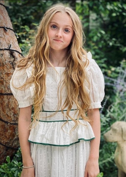 Olive Tennant photo